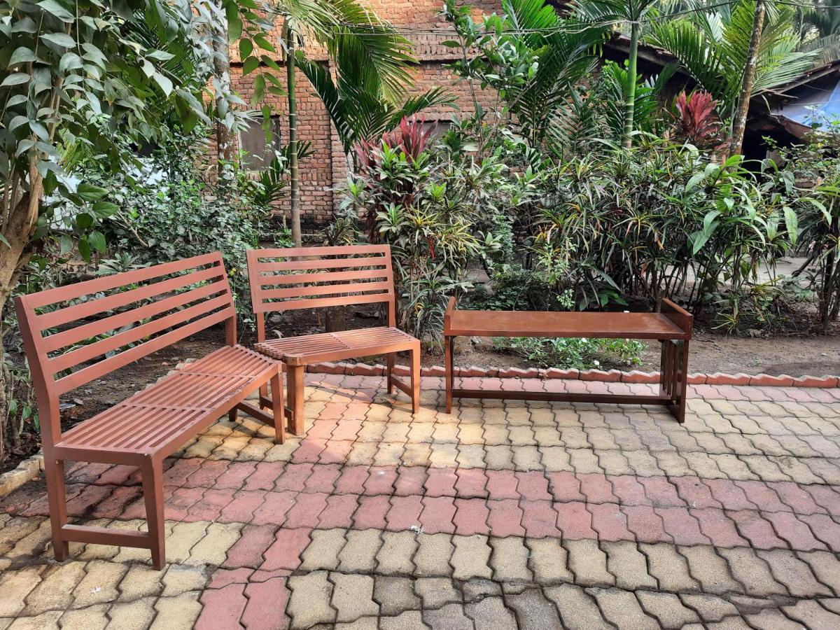 Nivaant @ Vicharays Apartment Alibag Bagian luar foto