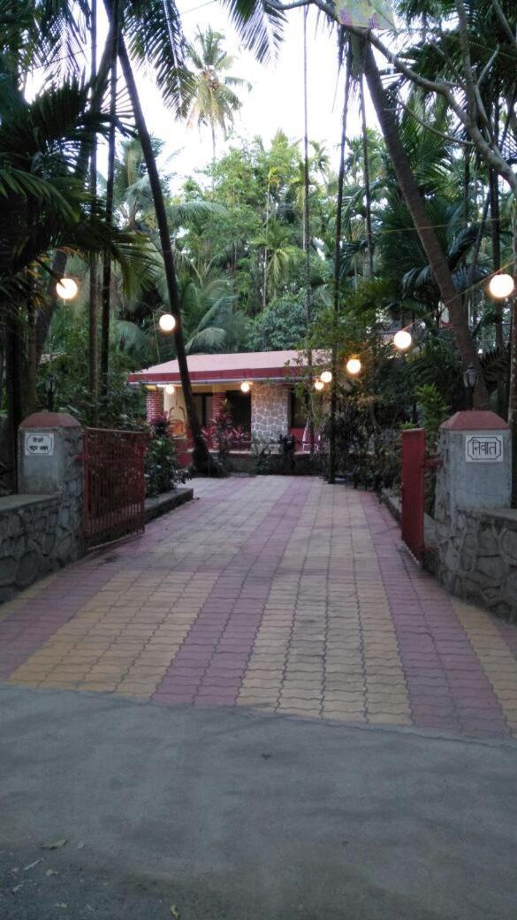 Nivaant @ Vicharays Apartment Alibag Bagian luar foto